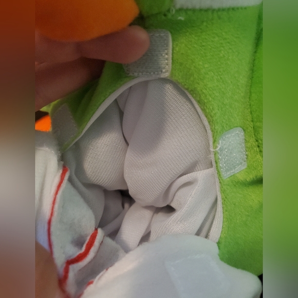 Nintendo super mario Yoshi 20" Plush Hideaway Shell - Picture 3 of 7